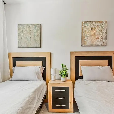 Lejlighed Casa Feliz - 3 Bed Nr Town *